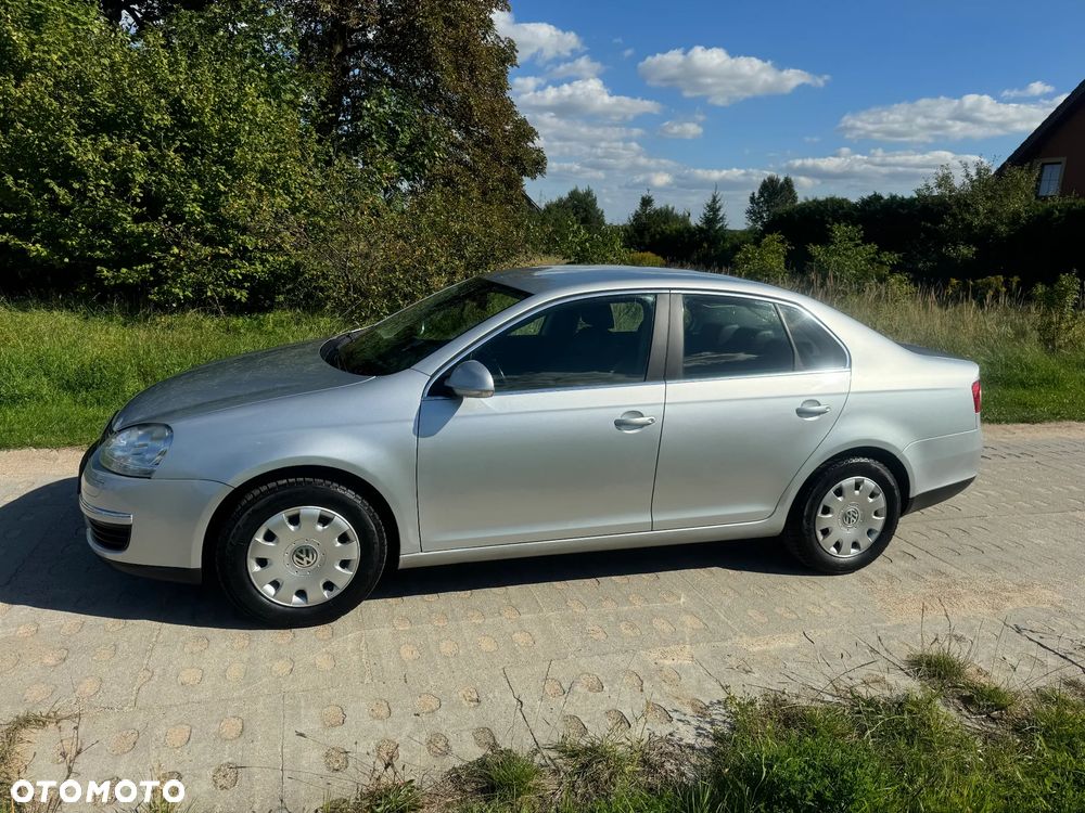 Volkswagen Jetta 1.9 TDI Trendline - 8