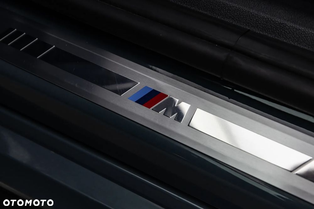 BMW iX1 xDrive30 66.5kWh M Sport - 22