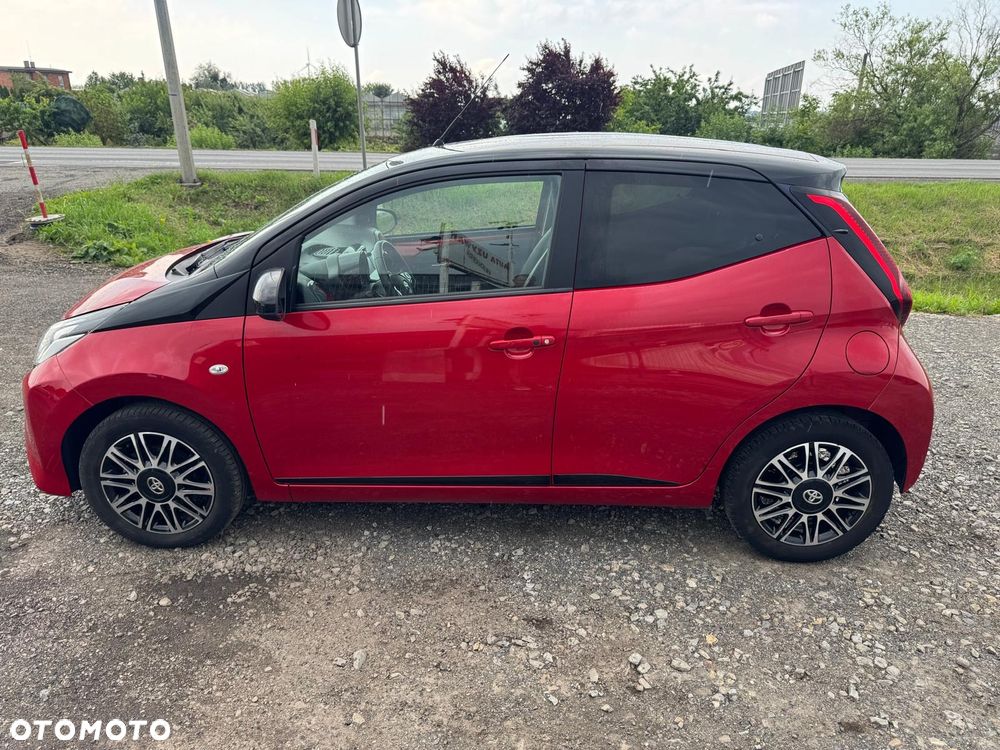 Toyota Aygo x.shift x-play connect - 7