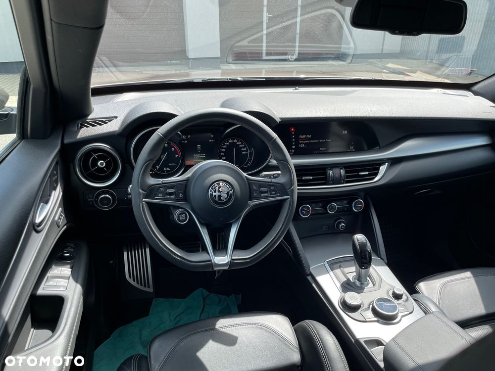 Alfa Romeo Stelvio 2.0 Turbo Sprint Q4 - 9