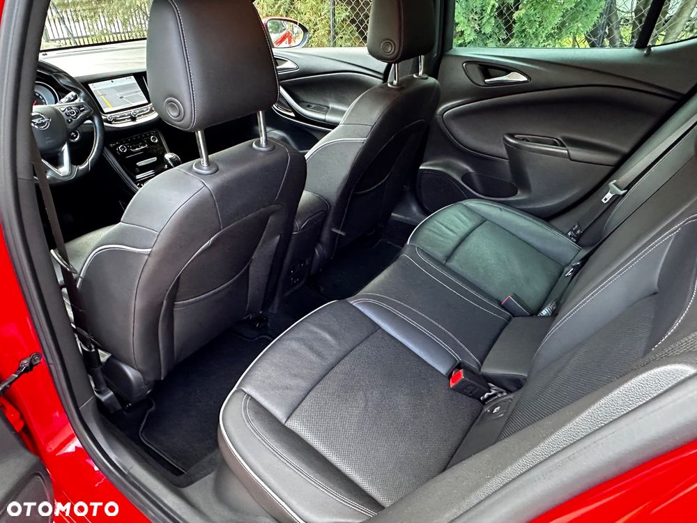 Opel Astra 1.4 Turbo Innovation - 24