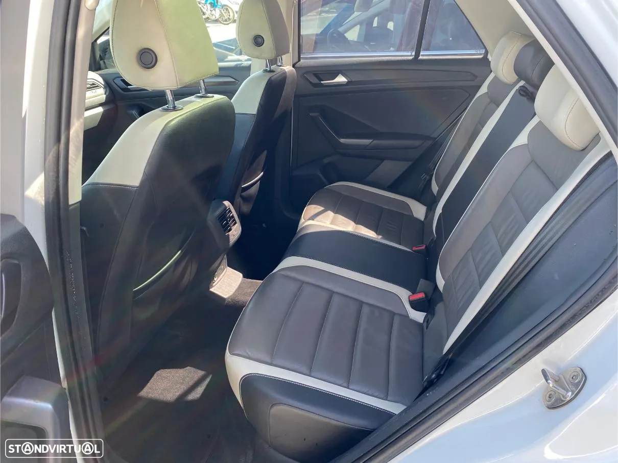 VW T-Roc 1.0 TSI OPF UNITED - 16