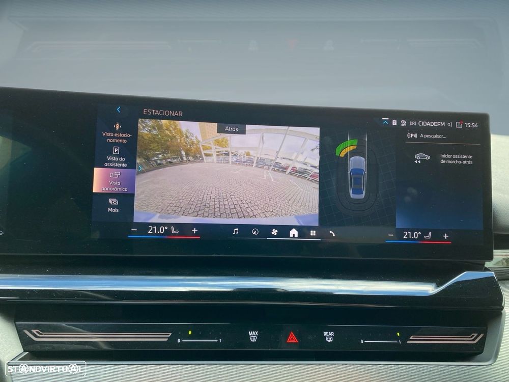 BMW 520 d Pack Desportivo M - 9