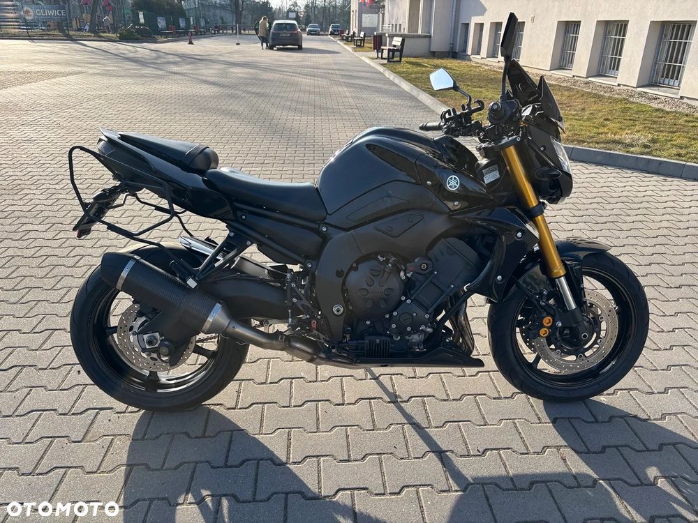 Yamaha FZ8 - 6