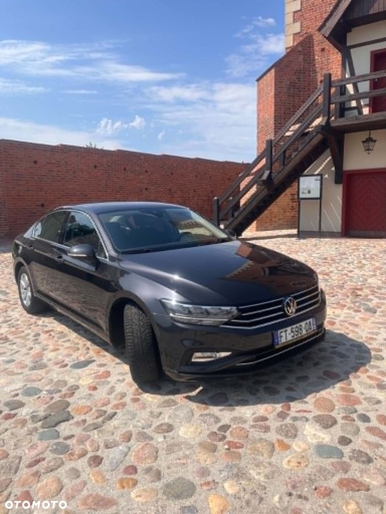 Volkswagen Passat 2.0 TDI SCR DSG Comfortline - 2
