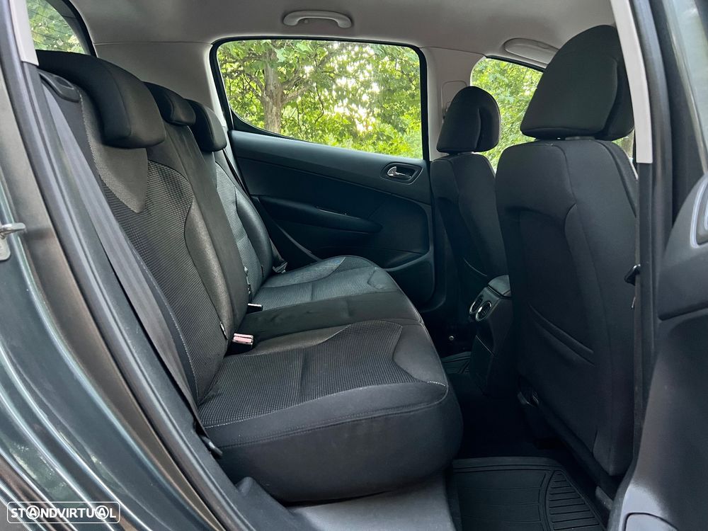 Peugeot 308 1.6 HDi Executive - 8