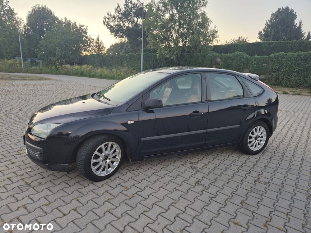 Ford Focus 1.8 TDCi Ambiente - 2