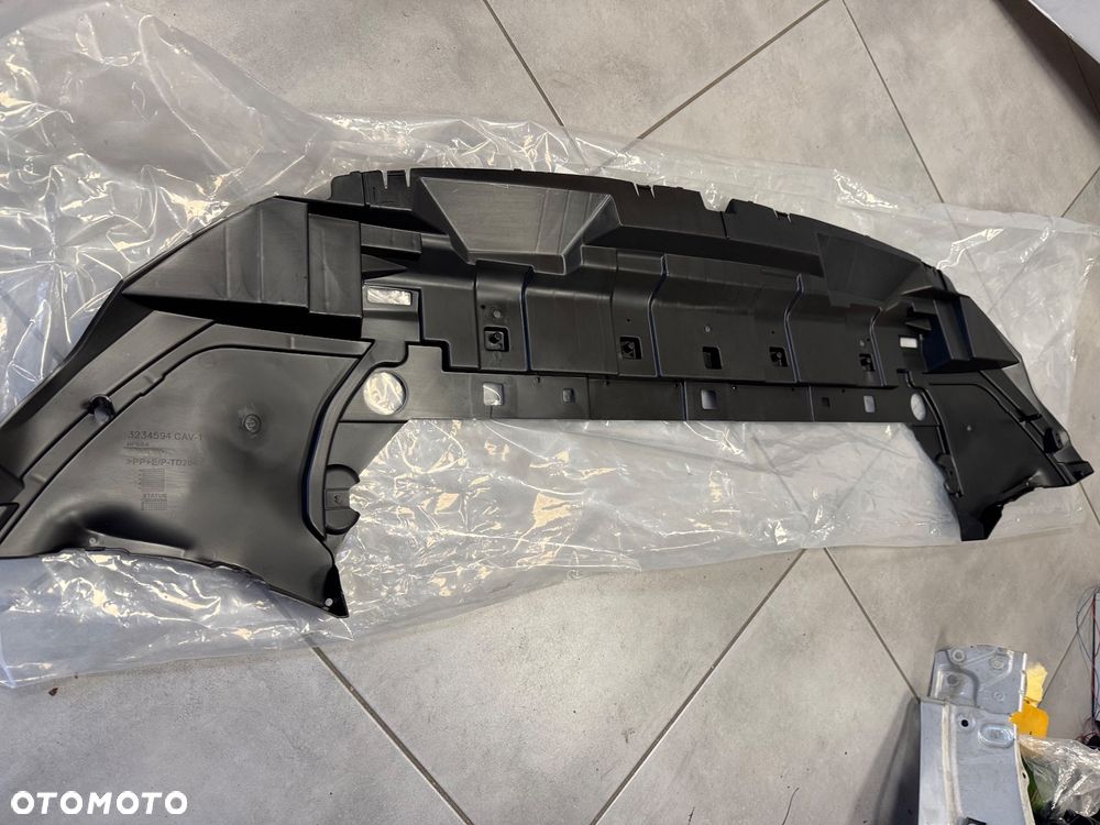 VOLVO XC40 18- PŁYTA POD ZDERZAK