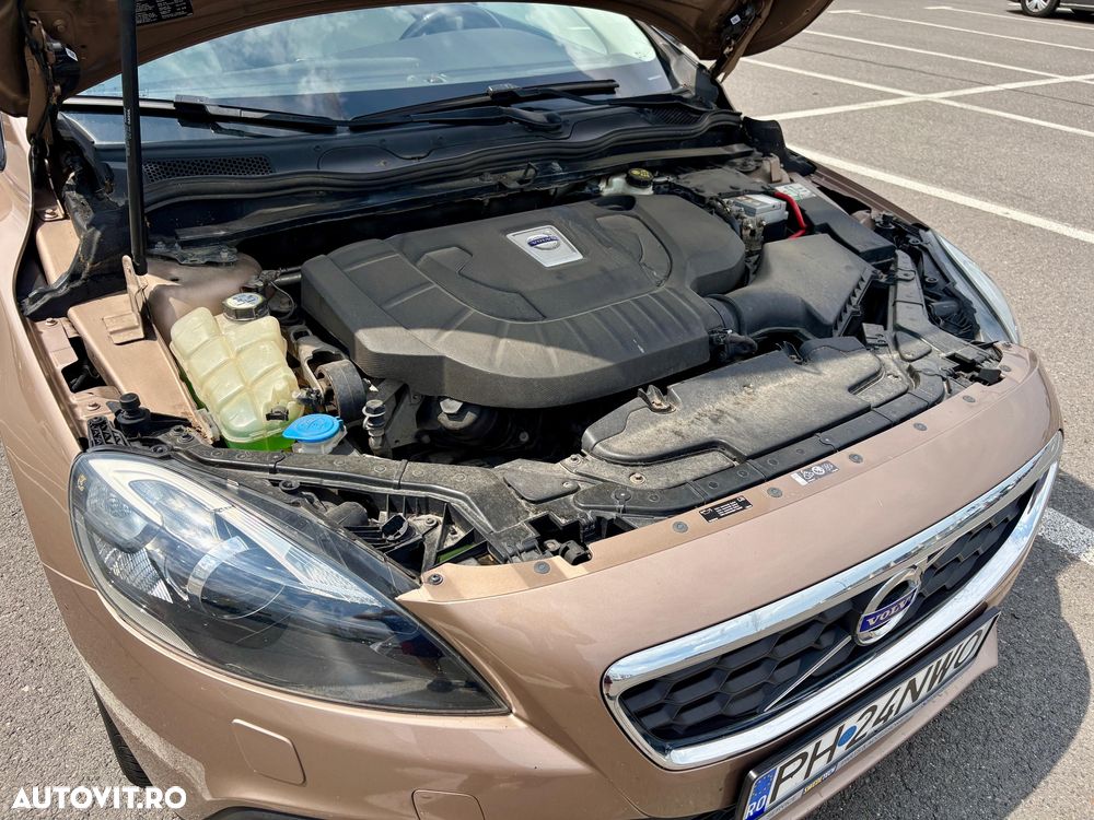 Volvo V40 D3 Aut Momentum - 6