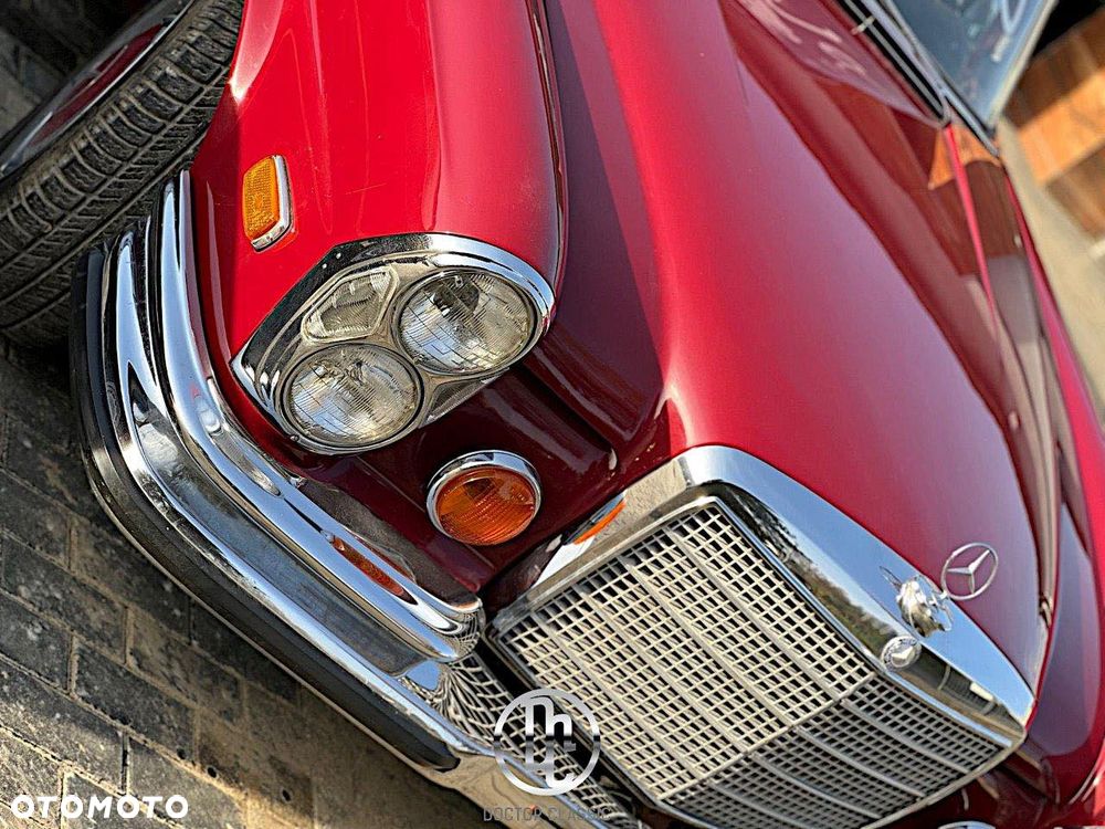 Mercedes-Benz W111 - 1