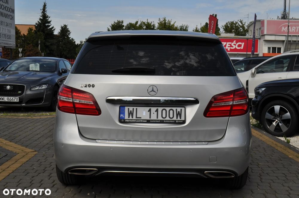 Mercedes-Benz Klasa B 200 7G-DCT UrbanStyle Edition - 11