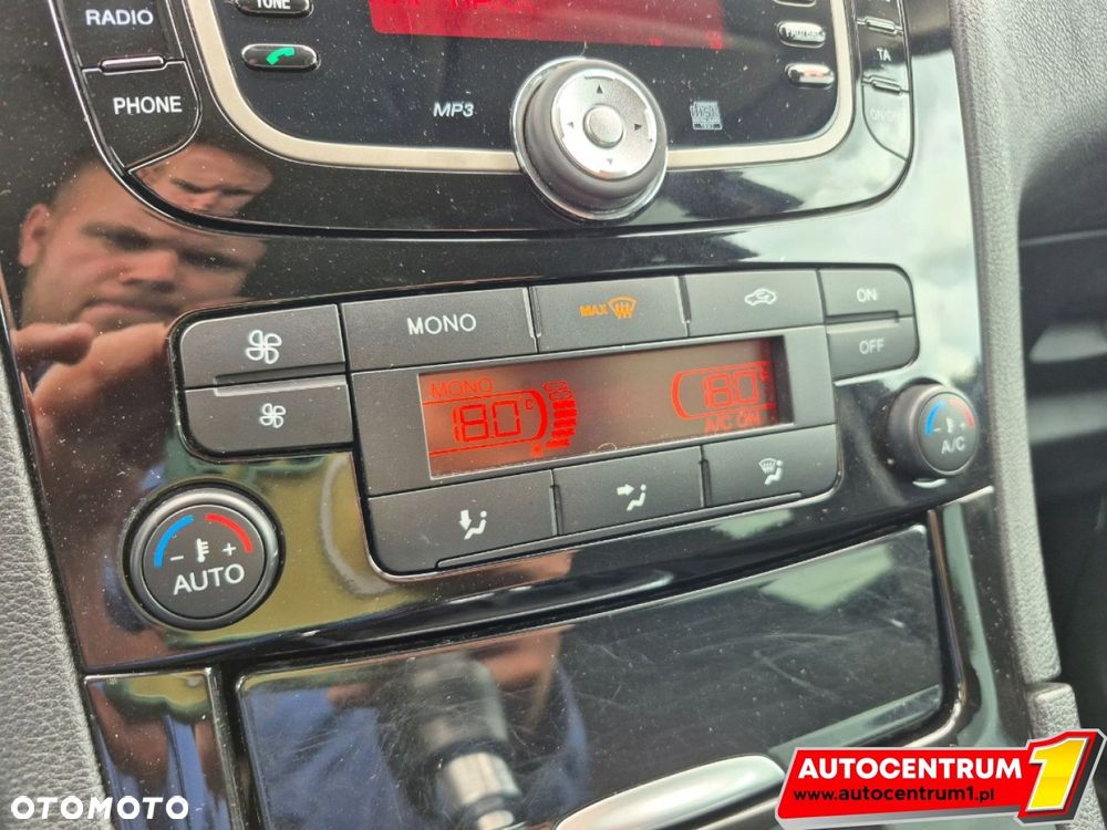 Ford S-Max - 26