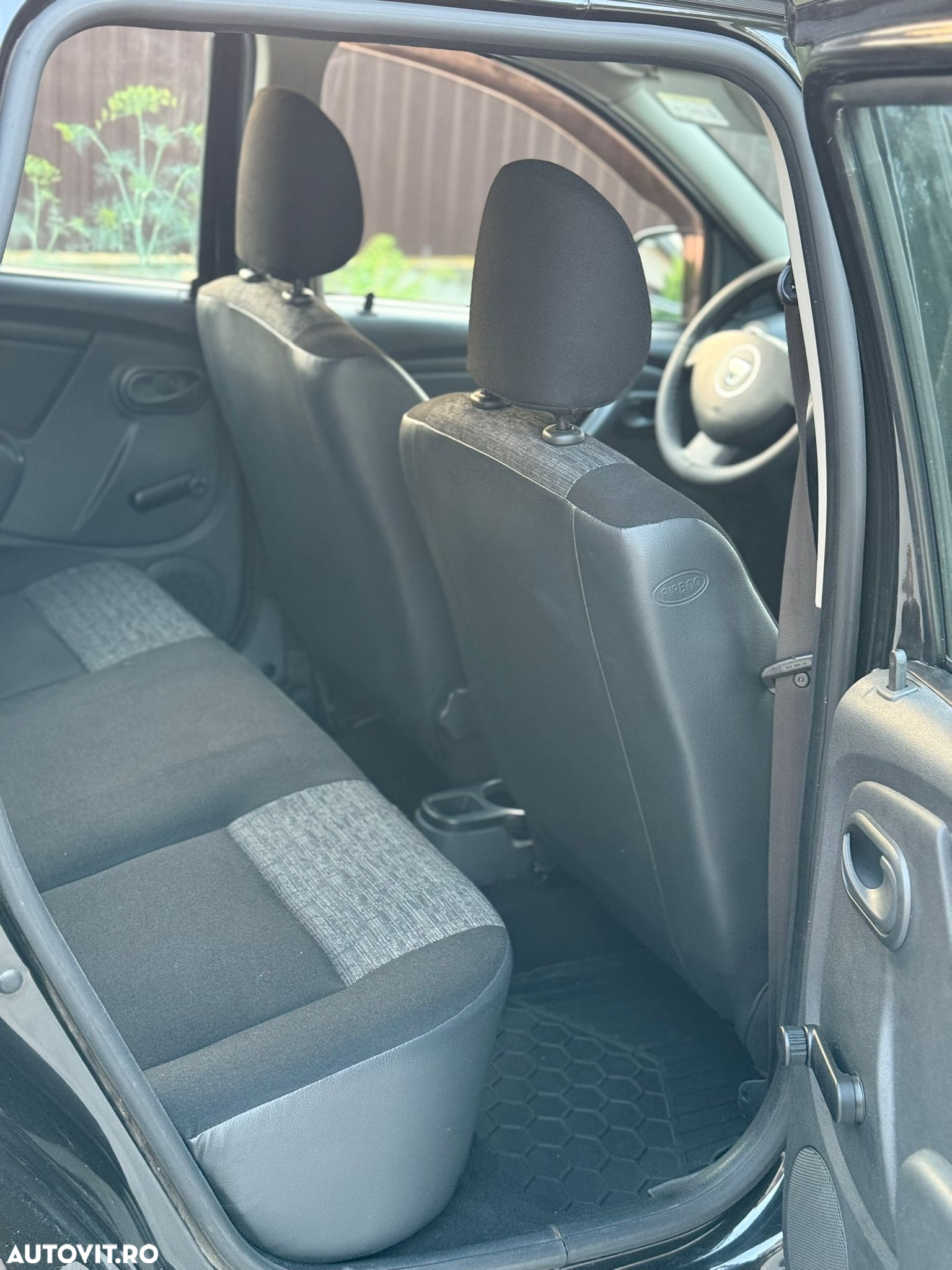 Dacia Duster 1.5 dCi 4x2 Laureate - 7