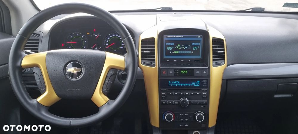 Chevrolet Captiva - 8