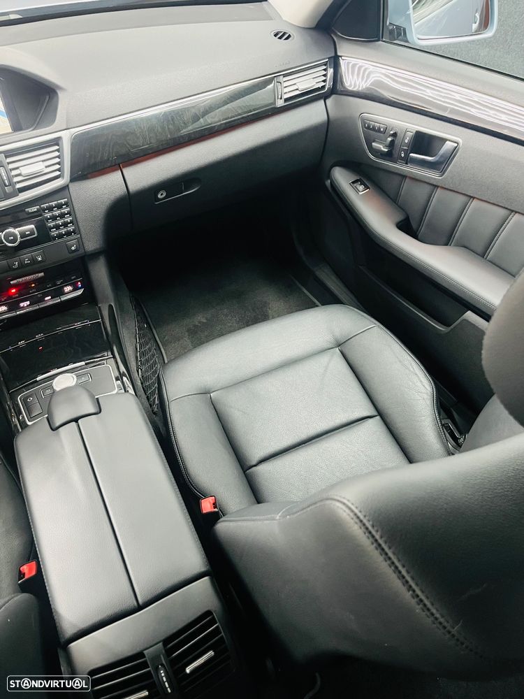 Mercedes-Benz E 300 Bluetec Hybrid Avantgarde - 26