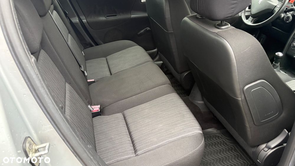 Peugeot 207 70 HDi FAP Filou - 8