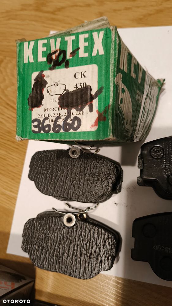 Klocki hamulcowe przód Mercedes 190 w201 w124 - 7