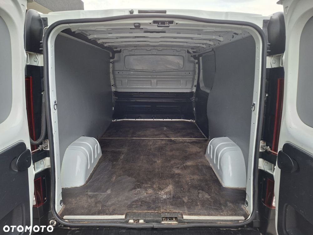 Renault Trafic - 12