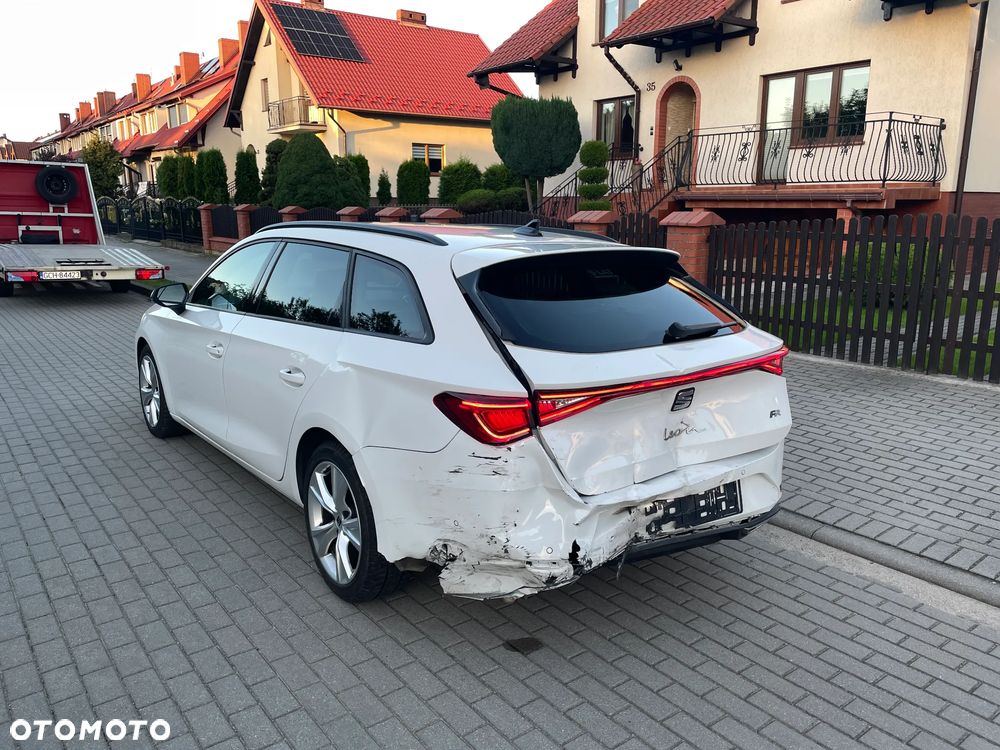 Seat Leon Sportstourer 2.0 TDI FR DSG - 11