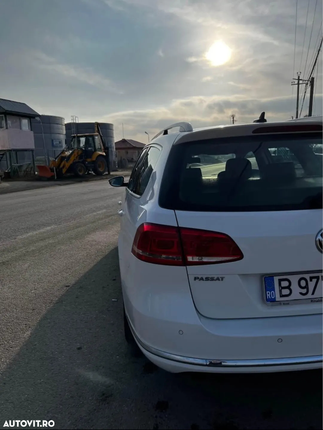 Volkswagen Passat Variant 2.0 TDI BlueMotion Technology DSG Comfortline - 4