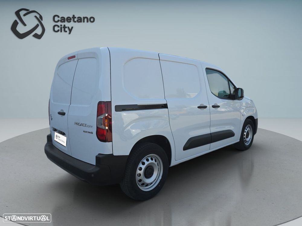 toyota proace - 10