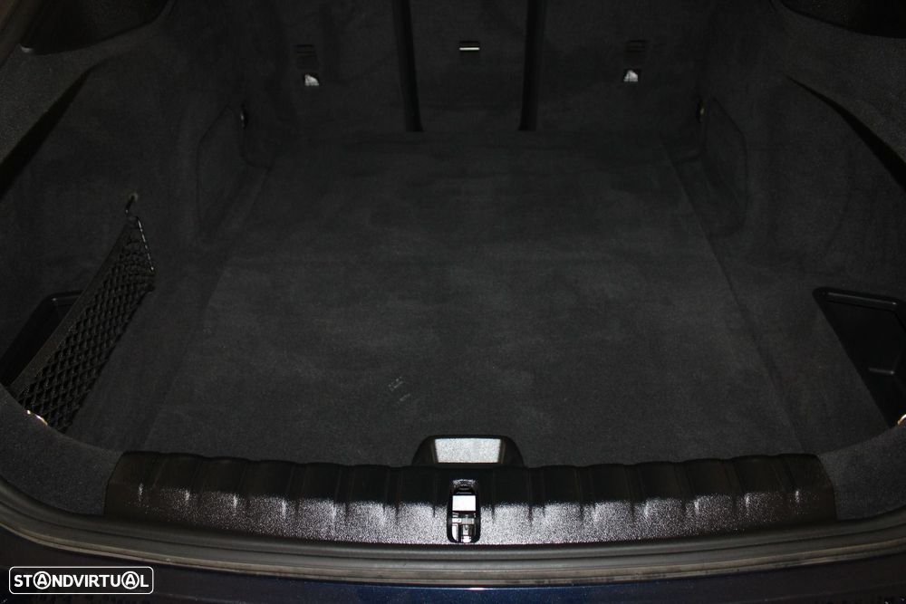 BMW i4 eDrive40 - 36