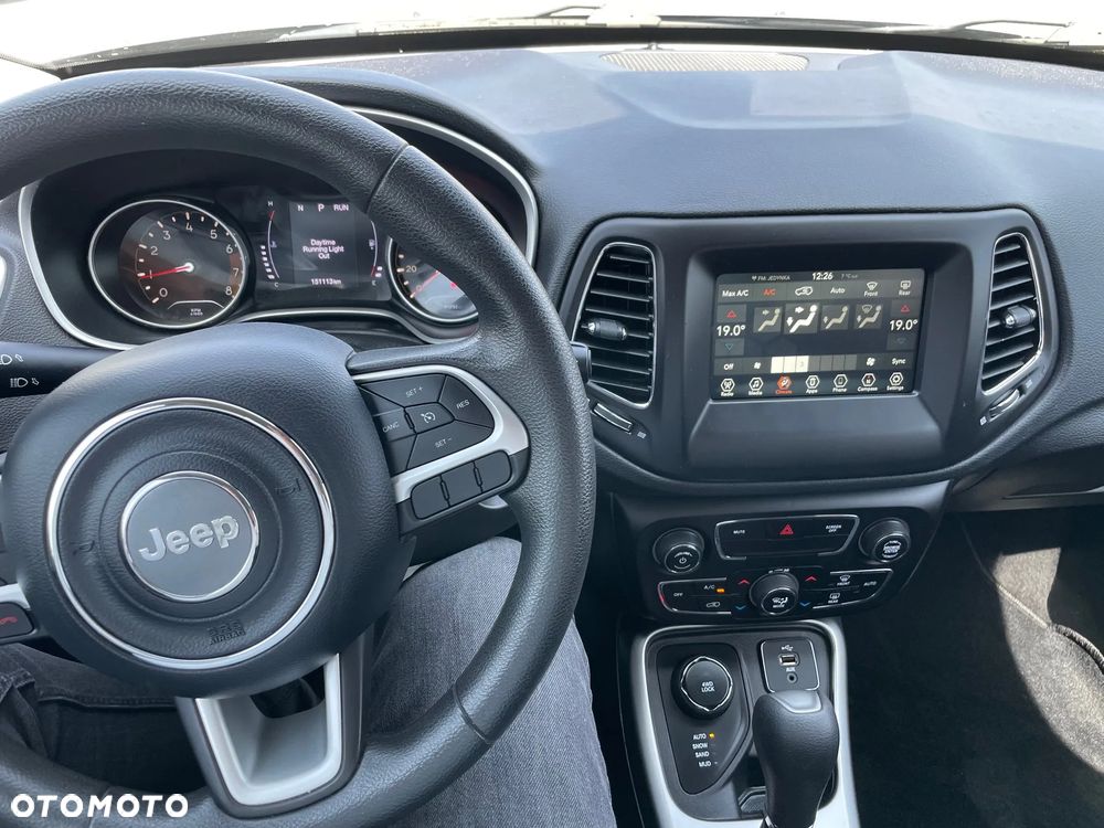 Jeep Compass - 21