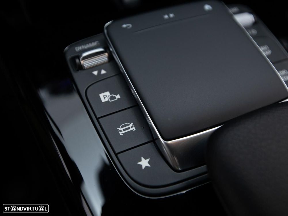 Mercedes-Benz CLA 250 e 8G-DCT - 24