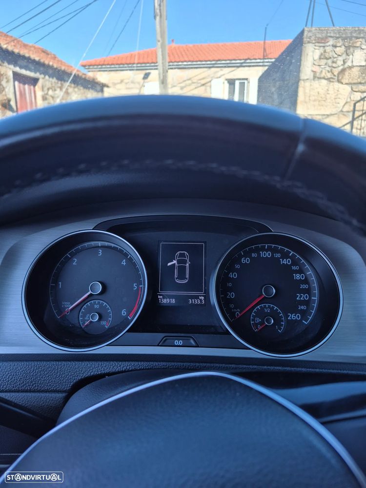 VW Golf 1.6 TDi Confortline - 7