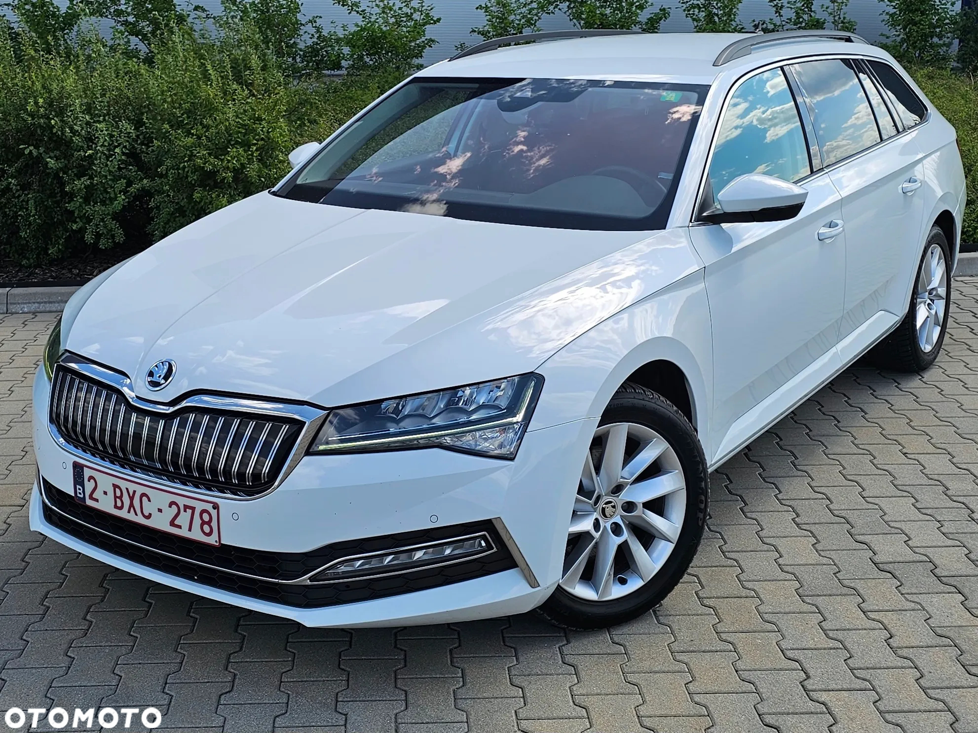 Skoda Superb 1.4 TSI Plug-In Hybrid Ambition DSG - 2