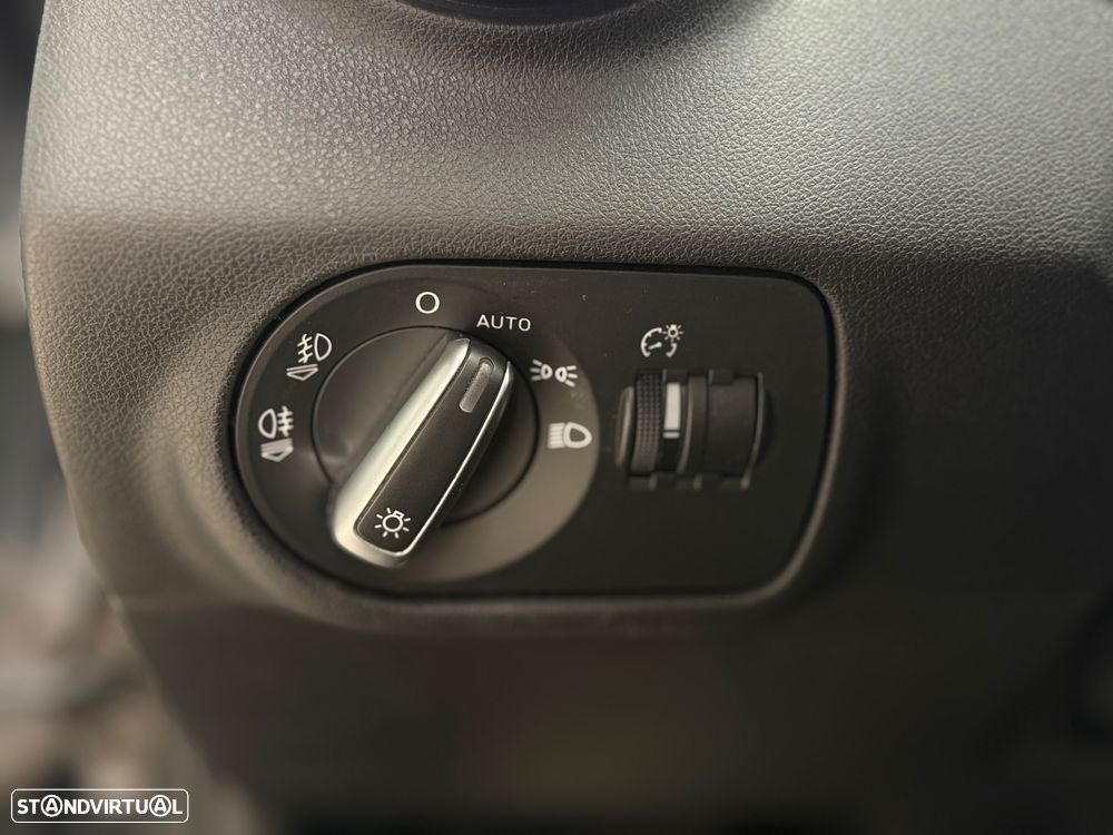 Audi A1 1.6 TDI S line Sport Pack - 19