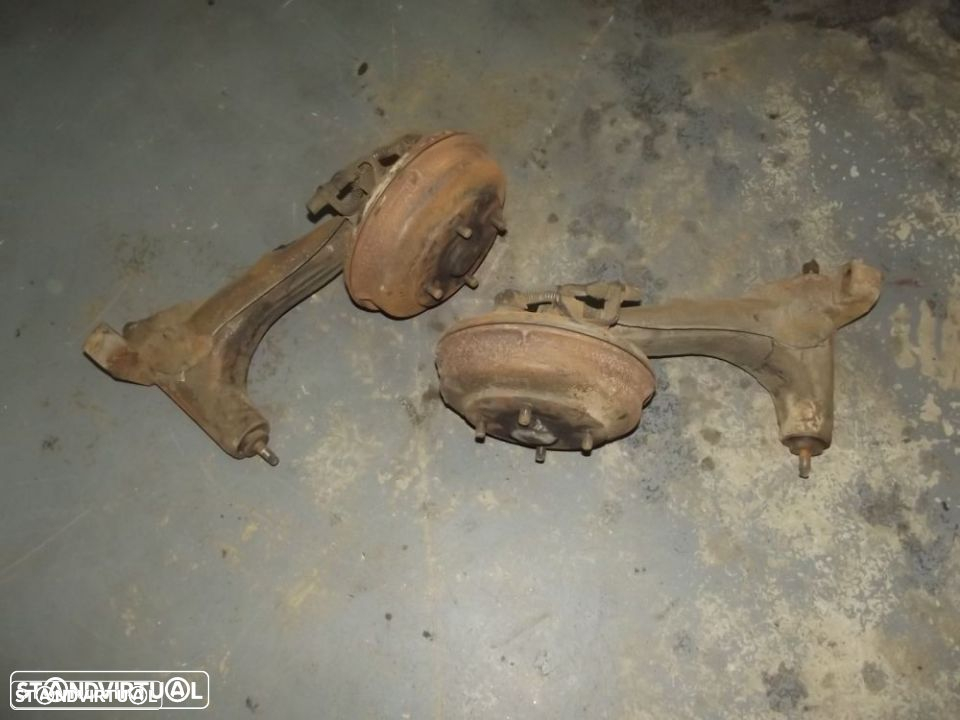 wolsley 1300 ou austin 1300 braços de suspençao c/cubos de roda - 3