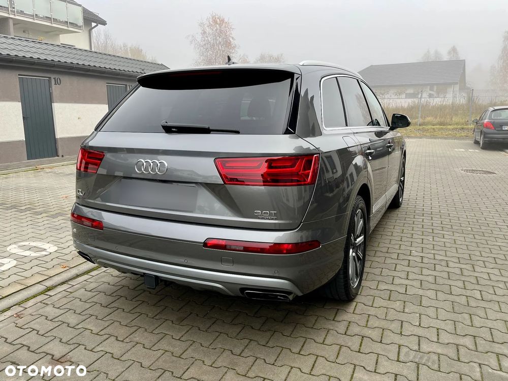 Audi Q7 - 8