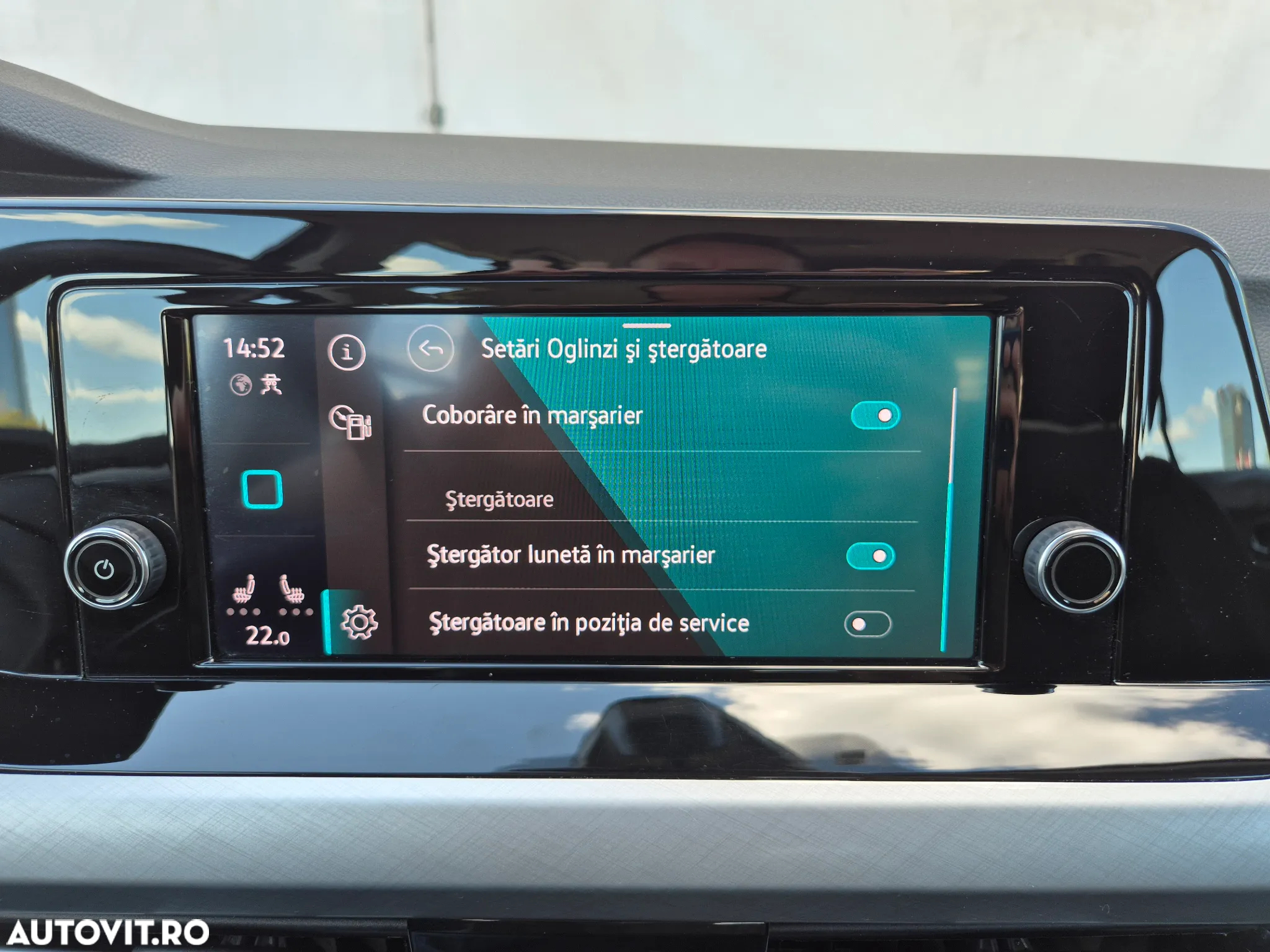 Volkswagen Golf 1.0 eTSI DSG MHEV Life - 27