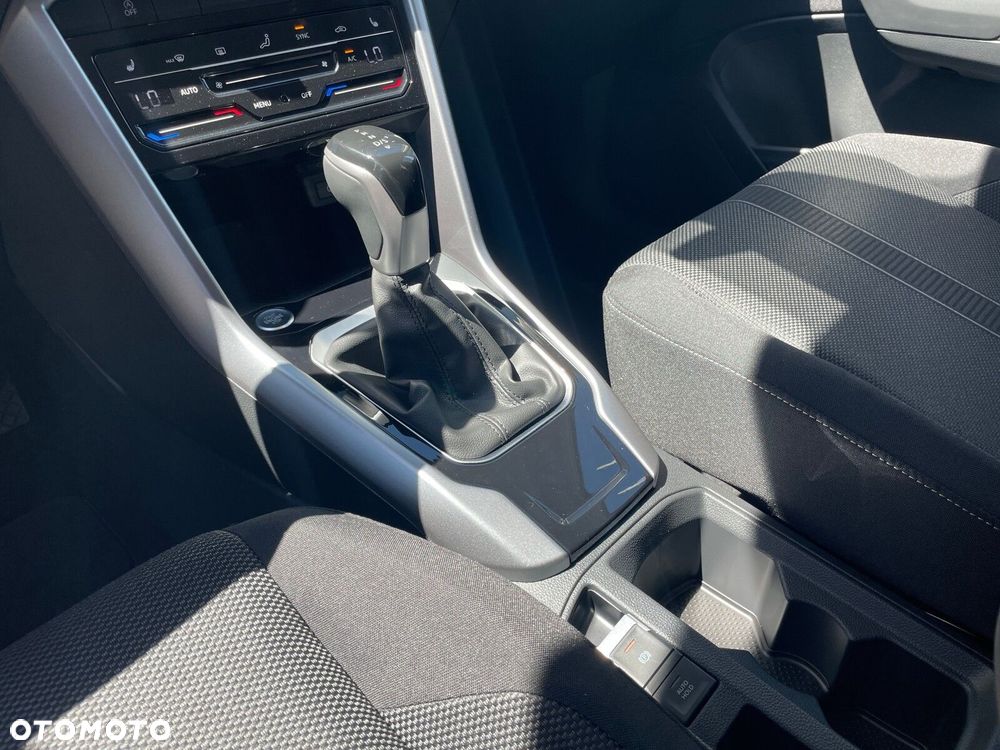 Volkswagen T-Roc 1.5 TSI Life Plus DSG - 23