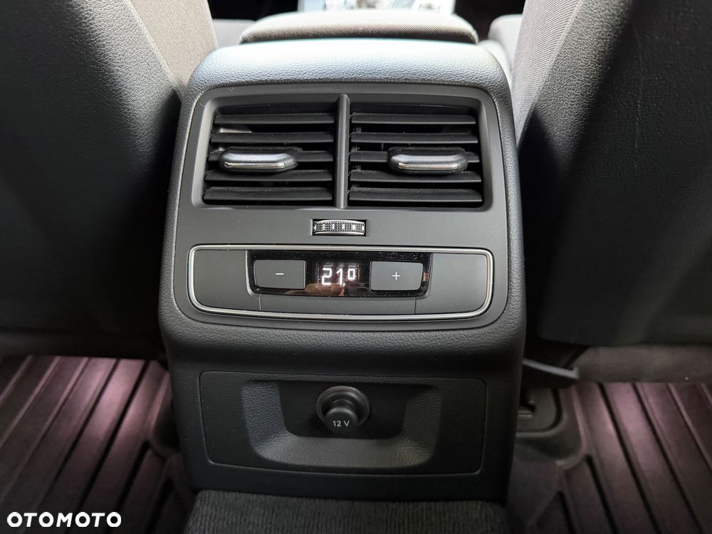 Audi A4 Avant 2.0 TDI S tronic quattro sport - 24