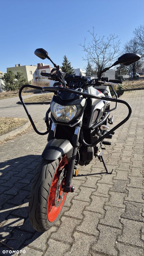 Yamaha MT - 6