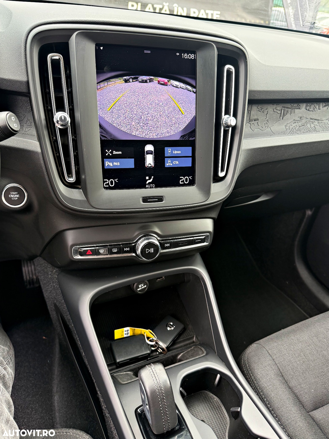 Volvo XC 40 D3 AWD Momentum - 24
