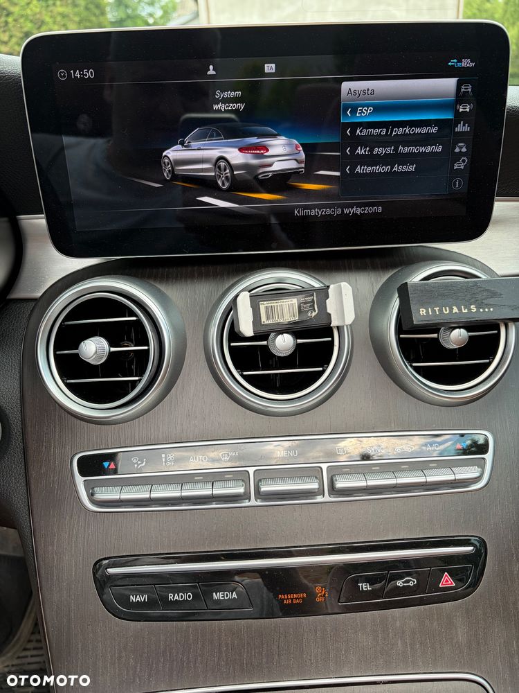 Mercedes-Benz Klasa C 180 9G-TRONIC AMG Line Plus - 24