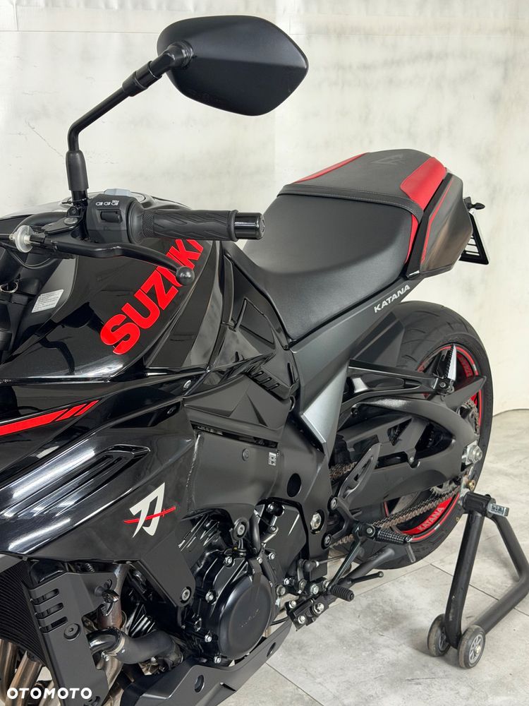 Suzuki Katana - 24