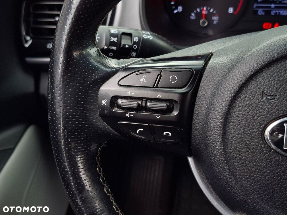 Kia Stonic 1.4 L - 23