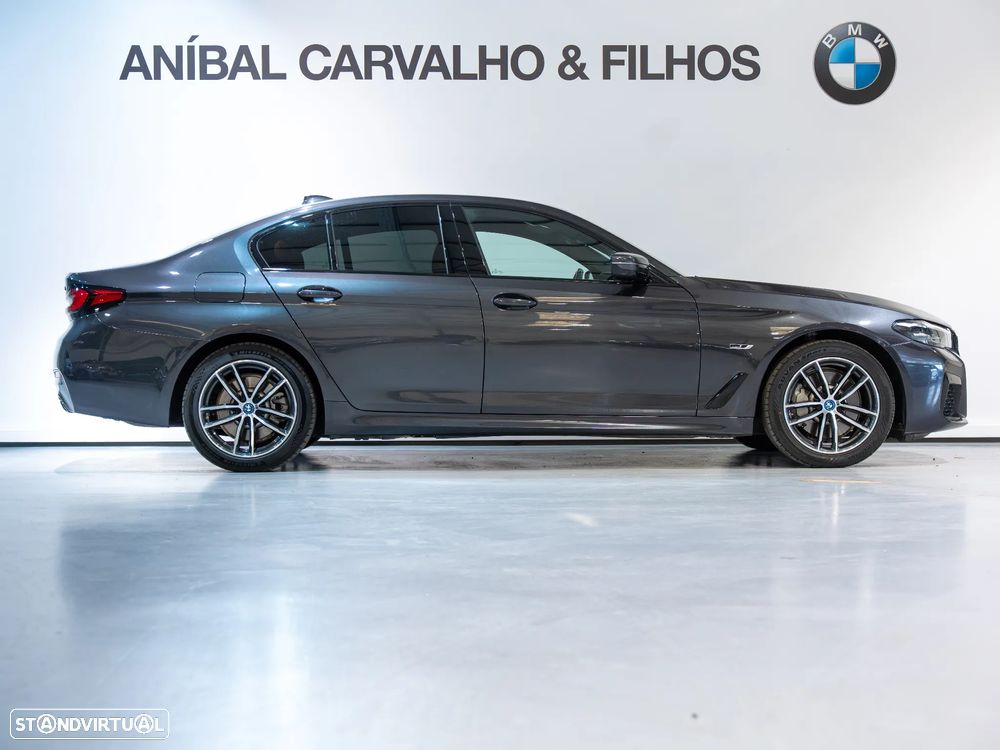 BMW 530 e Pack M - 2
