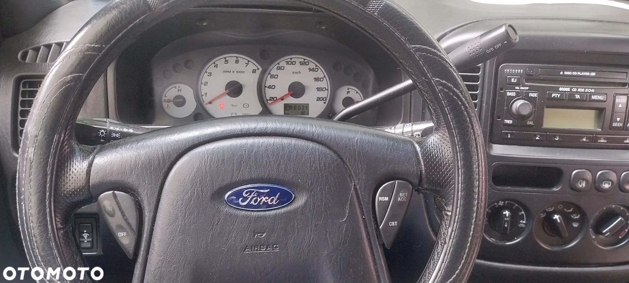 Ford Maverick 3.0 V6 Limited - 4