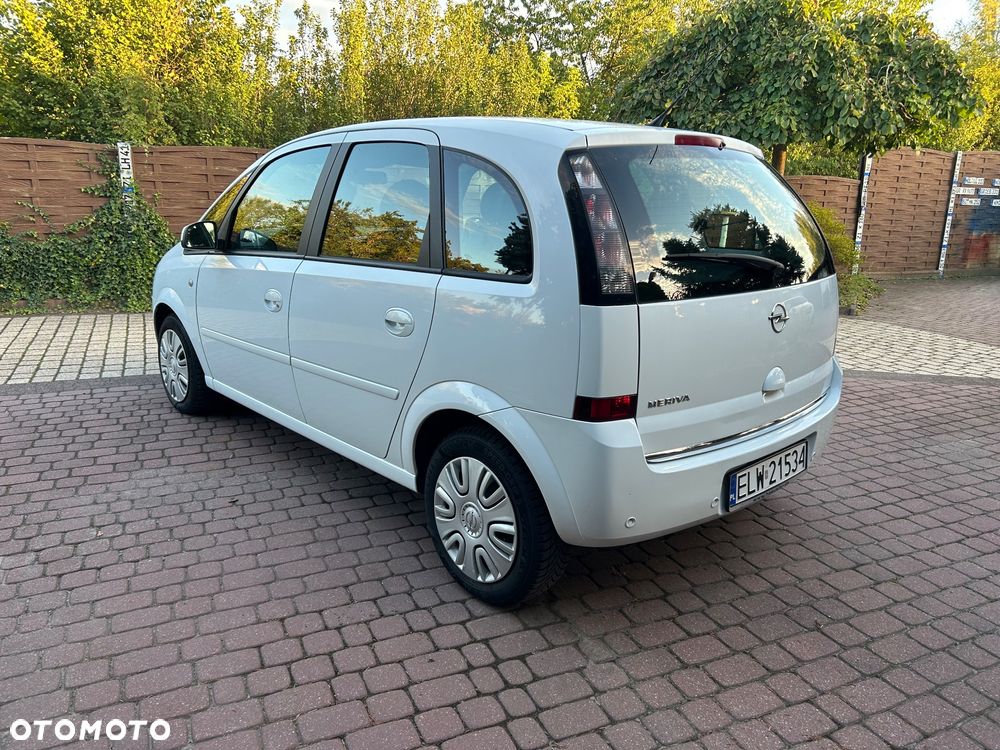 Opel Meriva - 10