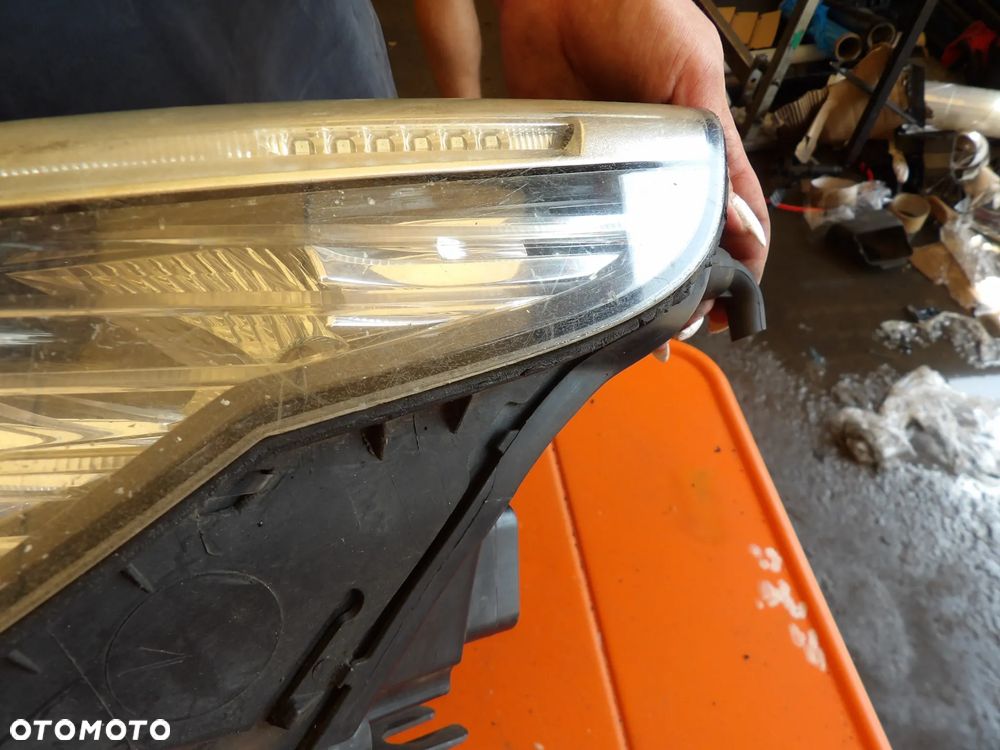 BMW - E60 - H7 - LIFT - URWANE UCHO - LEWA LAMPA PRZEDNIA - UK - 7177729 - 2