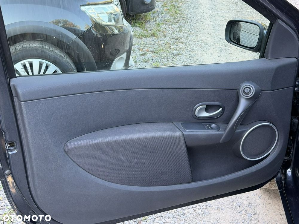 Renault Clio - 12