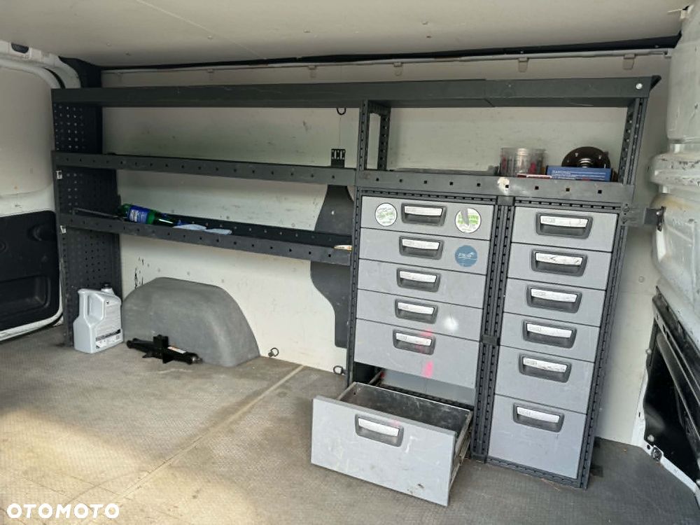 Renault Trafic - 16