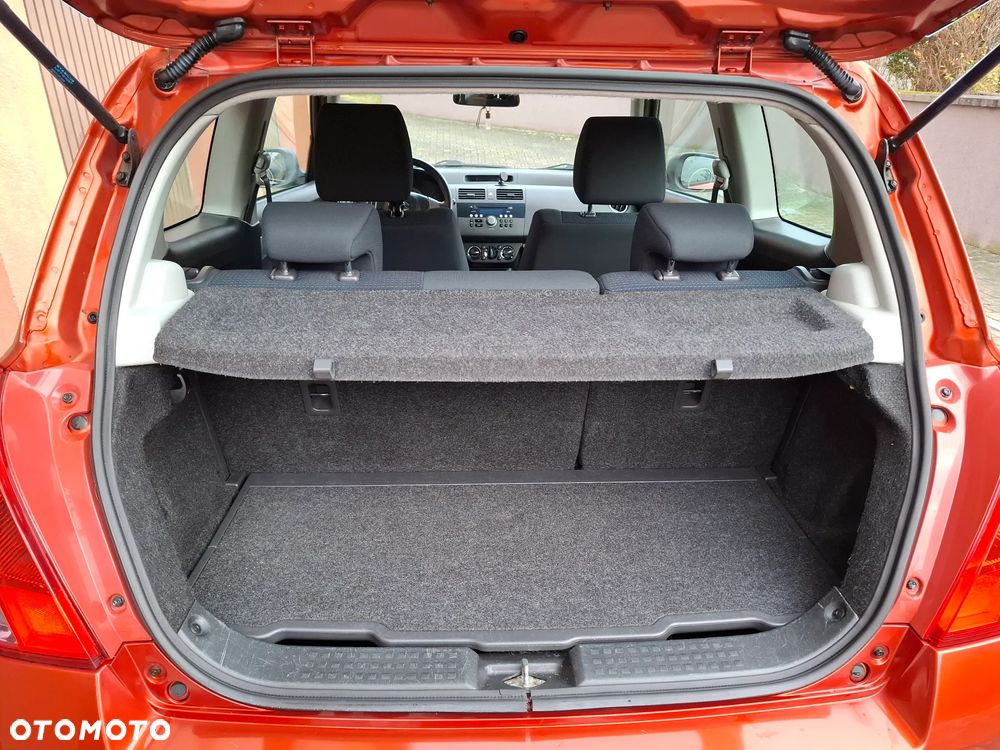 Suzuki Swift 1.3 Comfort - 40