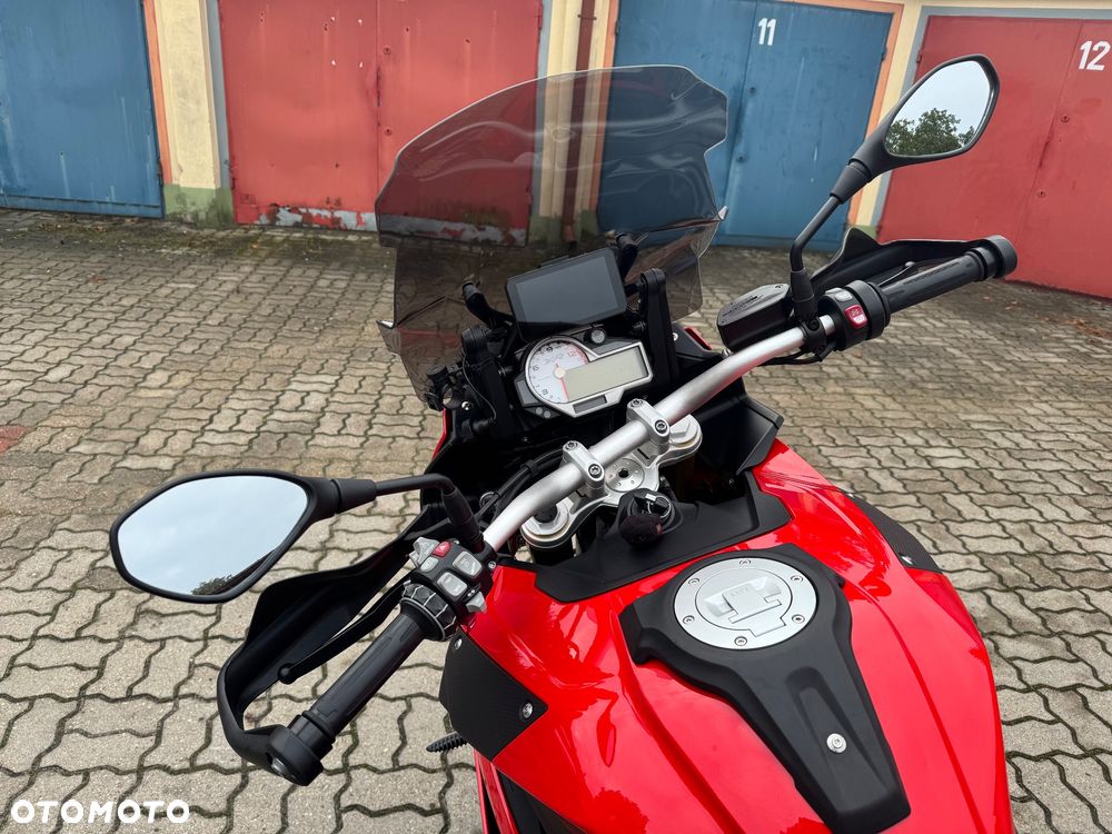BMW XR - 12