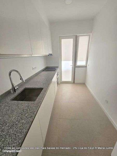 T2 Remodelado de raiz a 500 metros da Doca de Recreio - Grande imagem: 2/12
